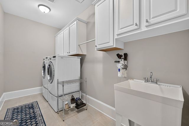 5042 Merton Lane, Marietta, GA 30068