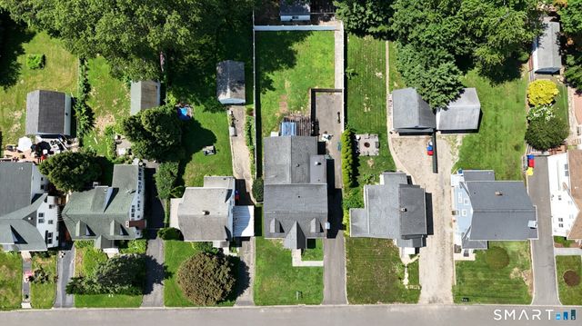 7 Hadik Parkway, Norwalk, CT 06854