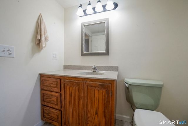 7 Hadik Parkway, Norwalk, CT 06854