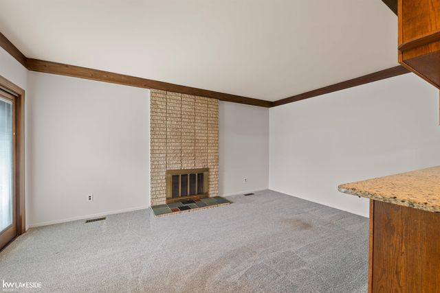 33214 Priehs Court, Sterling Heights, MI 48312