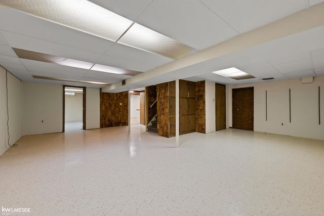 33214 Priehs Court, Sterling Heights, MI 48312