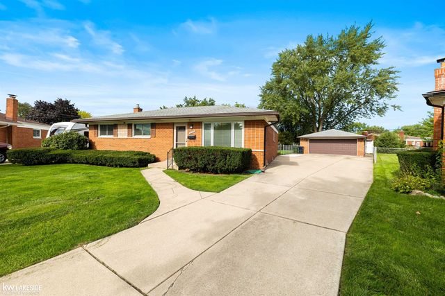 33214 Priehs Court, Sterling Heights, MI 48312