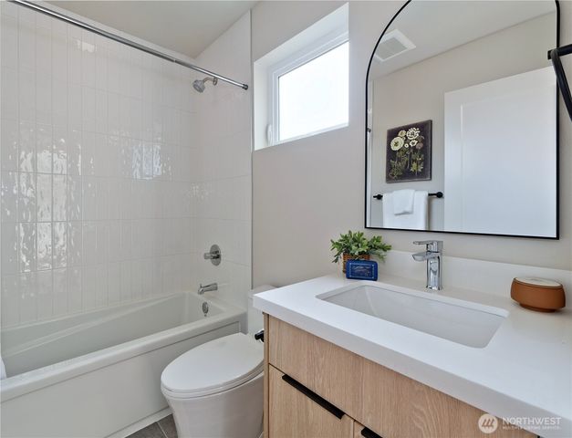 6920 B Flora Avenue S, Seattle, WA 98108