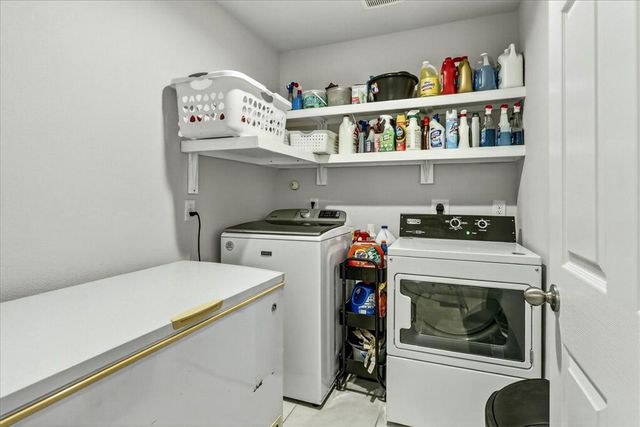 2322 Sky Crest Dr, Corpus Christi, TX 78418