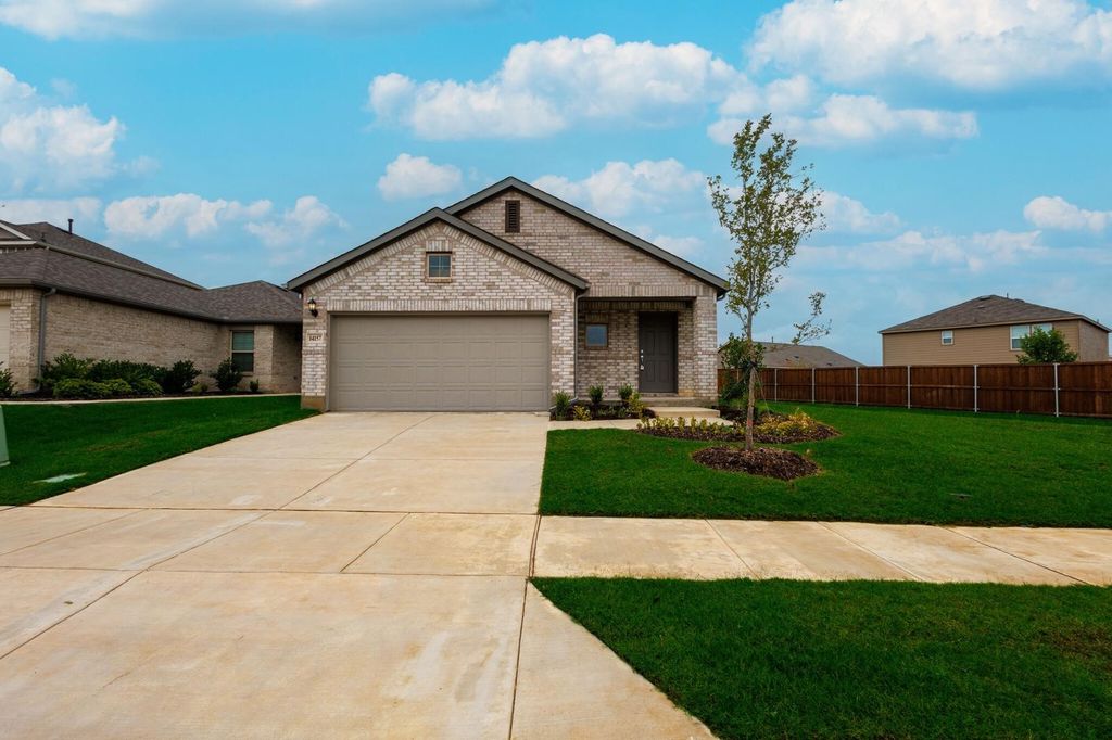 14157 Danesdale Drive, Pilot Point, TX 76258