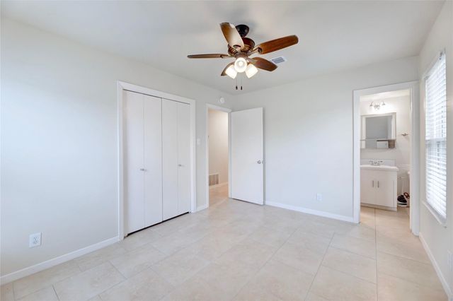 2713 Friar Tuck LN, Austin, TX 78704