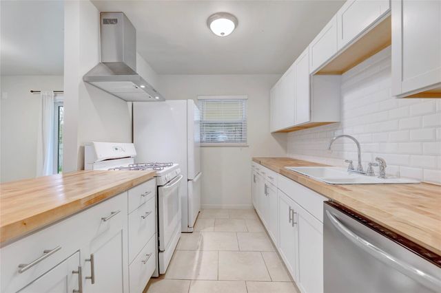 2713 Friar Tuck LN, Austin, TX 78704