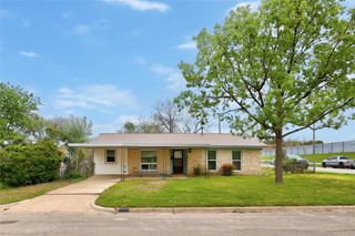 2713 Friar Tuck LN, Austin, TX 78704