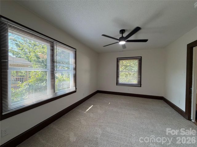 609 Durham Avenue, Statesville, NC 28677