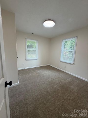 609 Durham Avenue, Statesville, NC 28677