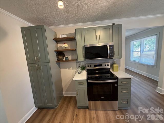 609 Durham Avenue, Statesville, NC 28677