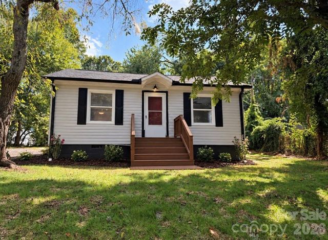609 Durham Avenue, Statesville, NC 28677