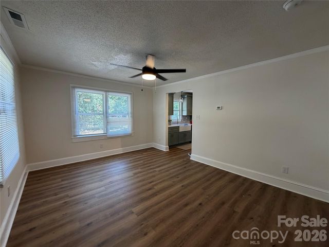609 Durham Avenue, Statesville, NC 28677