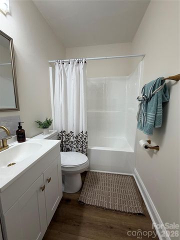 609 Durham Avenue, Statesville, NC 28677