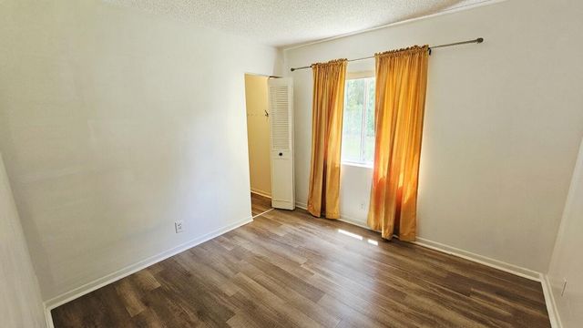 4807 SABLE PINE Circle B1, West Palm Beach, FL 33417