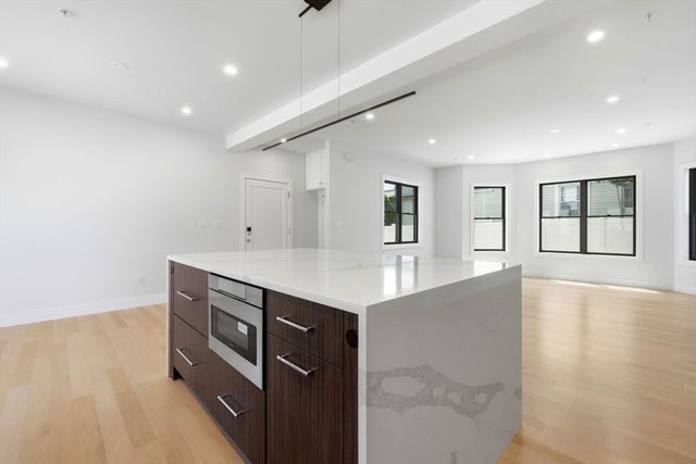 25 Bentley 1, Boston, MA 02135