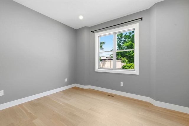 25 Bentley 1, Boston, MA 02135