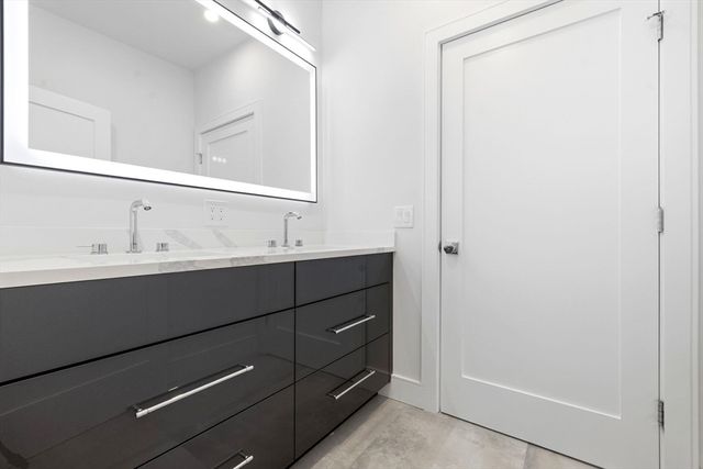 25 Bentley 1, Boston, MA 02135