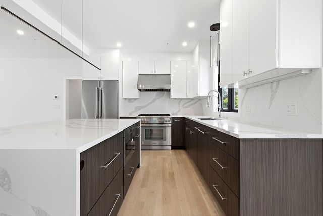 25 Bentley 1, Boston, MA 02135