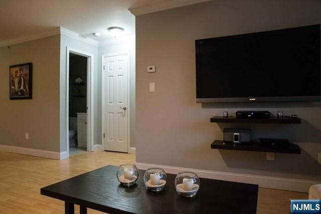 917 Thoreau Court, Mahwah, NJ 07430