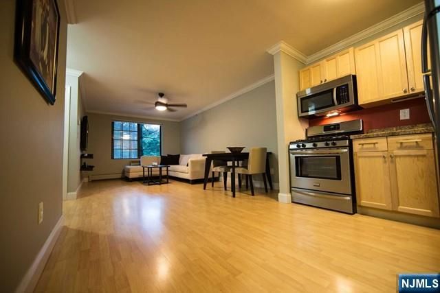 917 Thoreau Court, Mahwah, NJ 07430