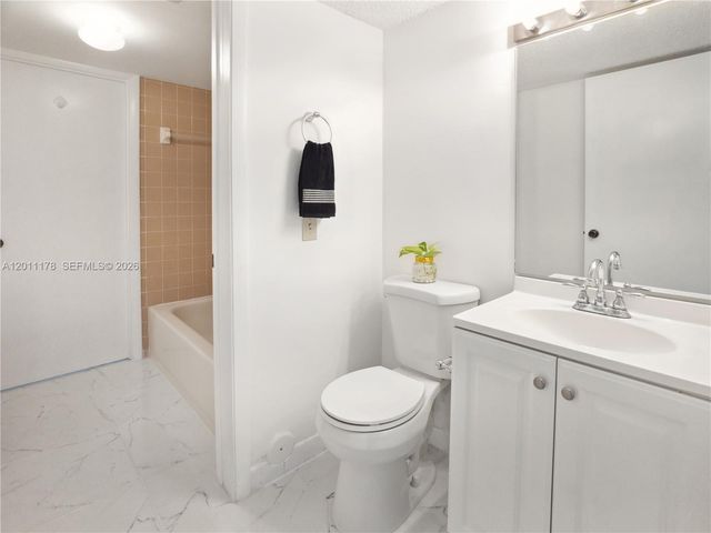 1151 Liberty Ave 1151F, Homestead, FL 33034