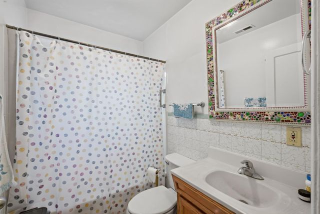 2747 2nd Ave, Sacramento, CA 95818