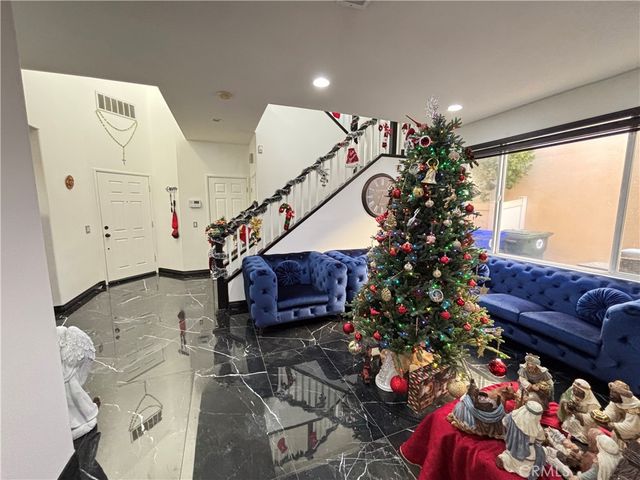 27700 Thalia Lane, Canyon Country, CA 91351