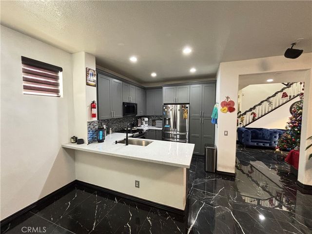 27700 Thalia Lane, Canyon Country, CA 91351