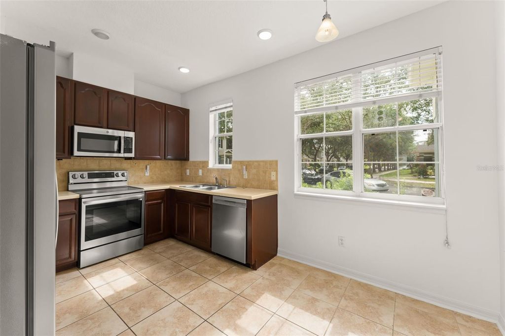 Image 3 of property listing at 8744 DANFORTH DRIVE, Windermere, FL 34786