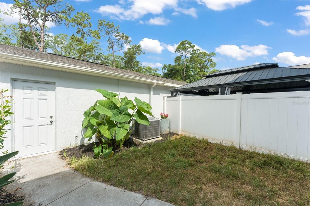 Image 28 of property listing at 8744 DANFORTH DRIVE, Windermere, FL 34786