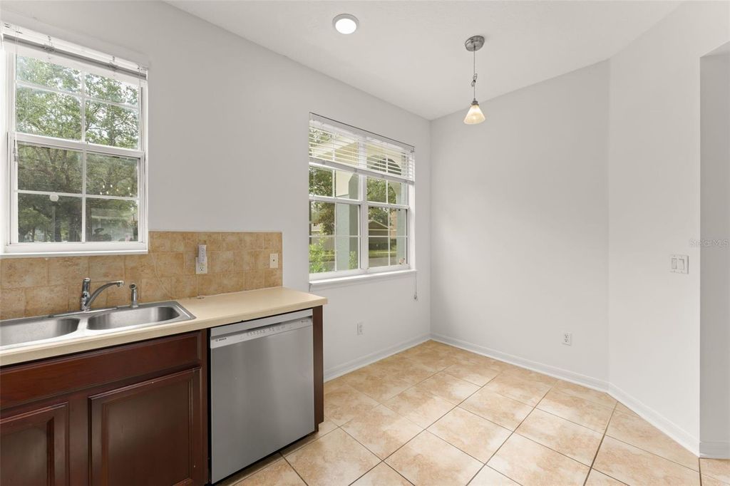 Image 5 of property listing at 8744 DANFORTH DRIVE, Windermere, FL 34786