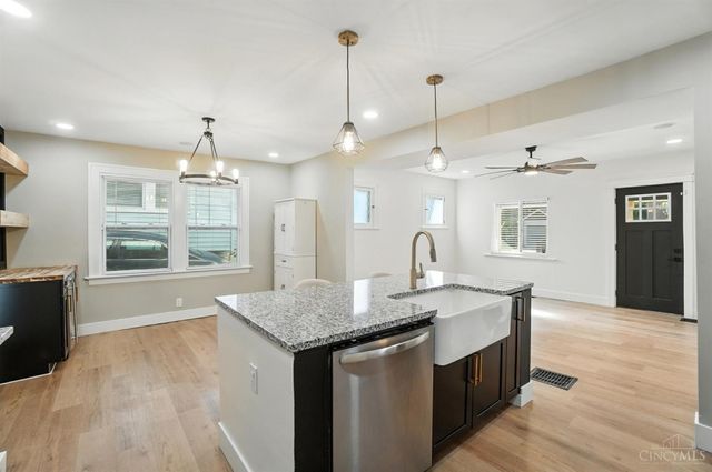 1722 Glen Parker Avenue, Cincinnati, OH 45223