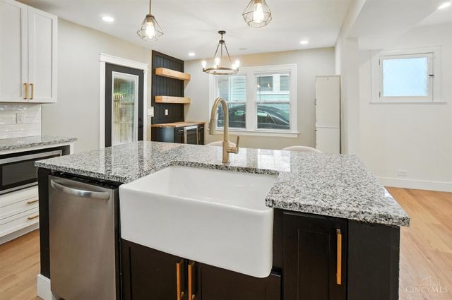 1722 Glen Parker Avenue, Cincinnati, OH 45223