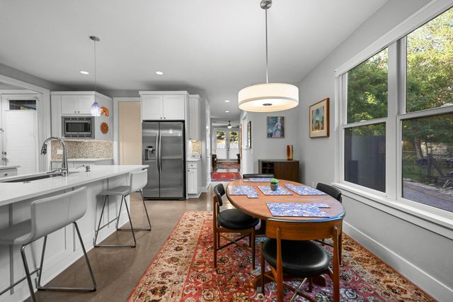 1506 W Saint Johns Ave, Austin, TX 78757
