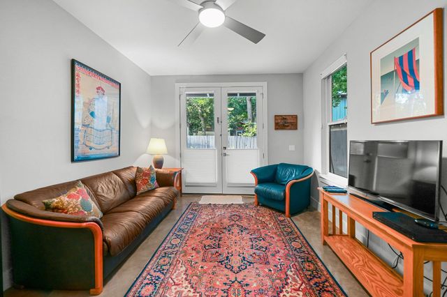 1506 W Saint Johns Ave, Austin, TX 78757