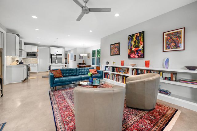1506 W Saint Johns Ave, Austin, TX 78757