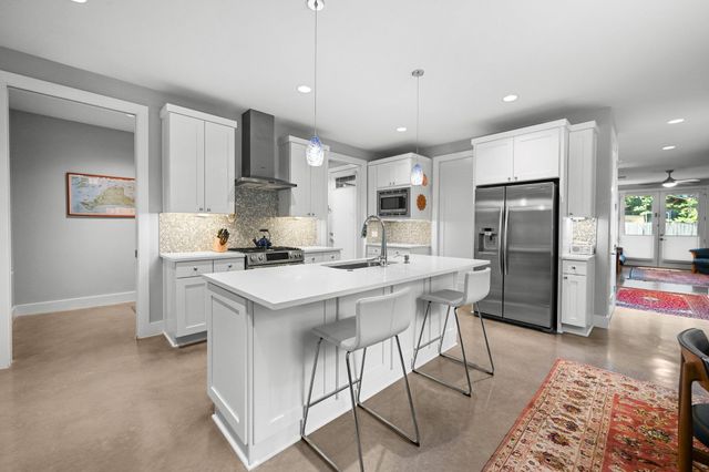 1506 W Saint Johns Ave, Austin, TX 78757