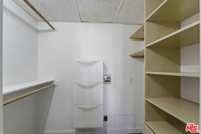 740 N Kings Road 202, West Hollywood, CA 90069