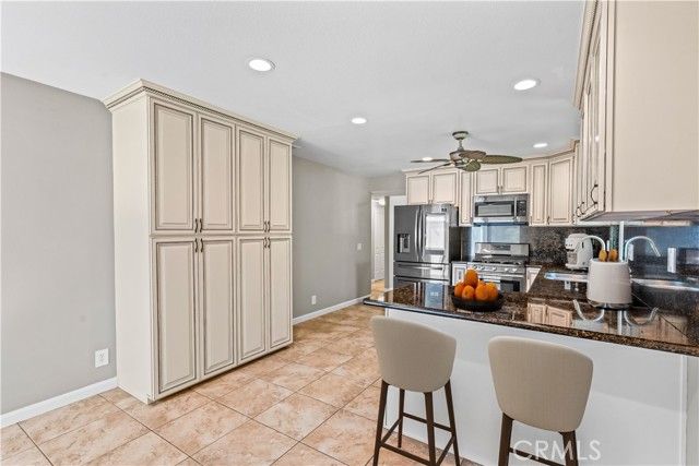 21 Summerwalk Court, Newport Beach, CA 92663