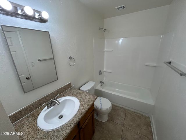 5243 W LEWIS Avenue, Phoenix, AZ 85035