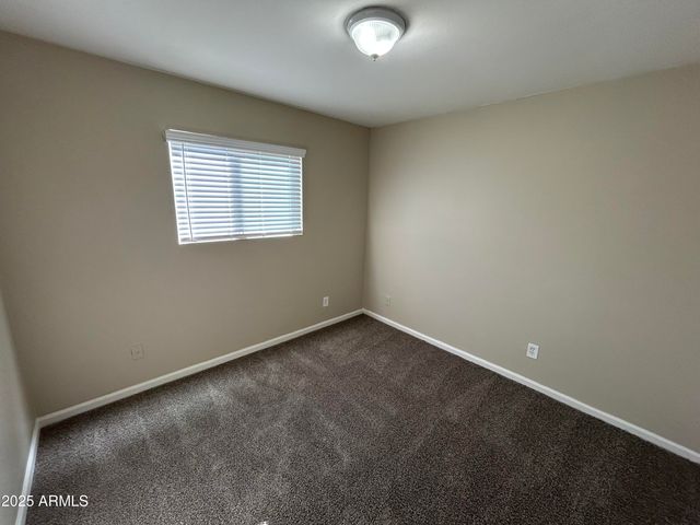 5243 W LEWIS Avenue, Phoenix, AZ 85035