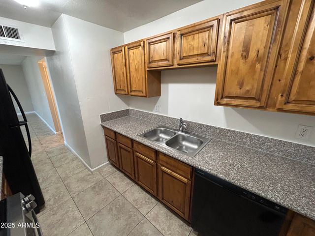 5243 W LEWIS Avenue, Phoenix, AZ 85035