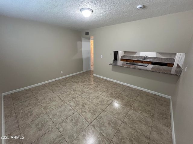 5243 W LEWIS Avenue, Phoenix, AZ 85035