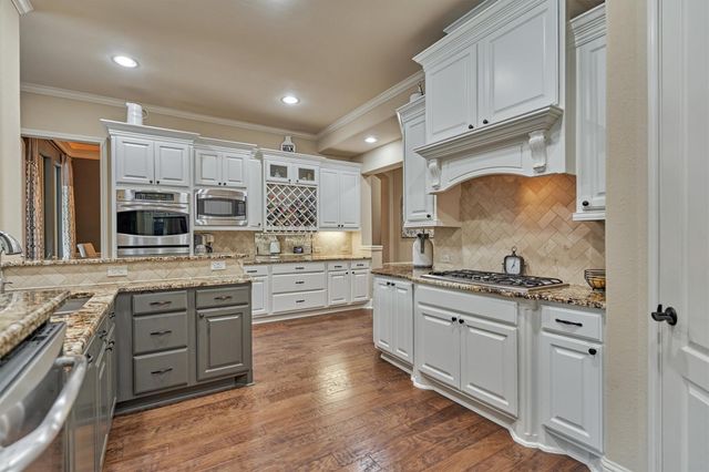 21514 Fairhaven Creek Drive, Cypress, TX 77433
