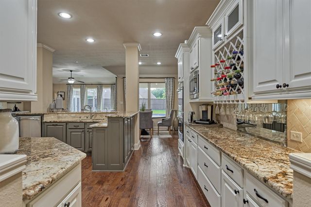 21514 Fairhaven Creek Drive, Cypress, TX 77433