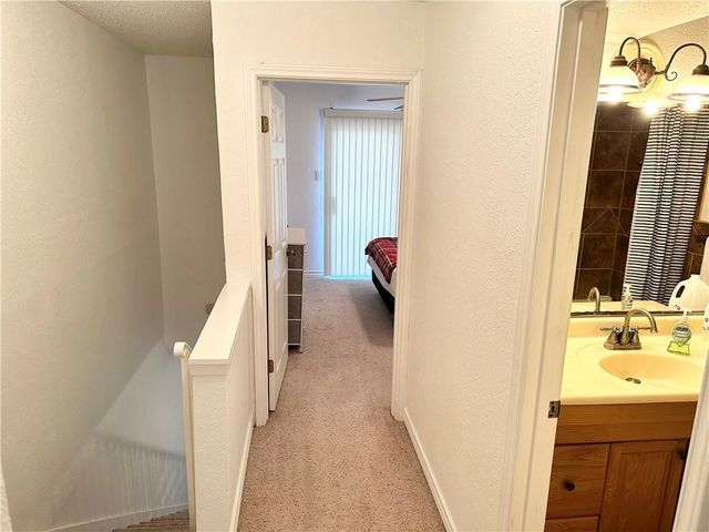 4141 Whiteley Dr 202, Corpus Christi, TX 78418