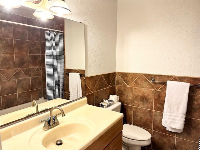 4141 Whiteley Dr 202, Corpus Christi, TX 78418