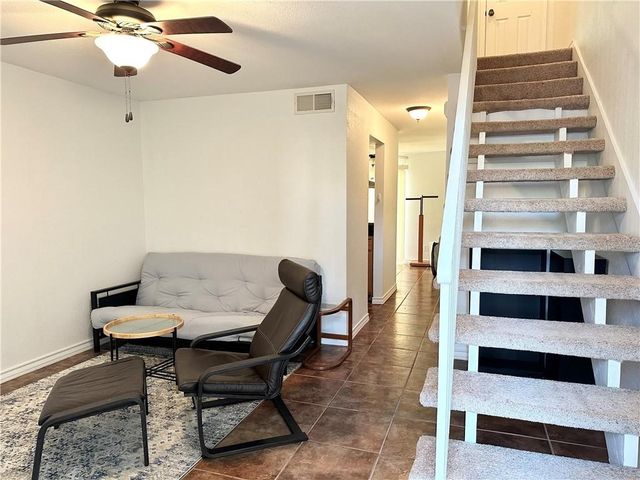 4141 Whiteley Dr 202, Corpus Christi, TX 78418
