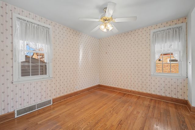 880 Bemis Road, Glen Ellyn, IL 60137